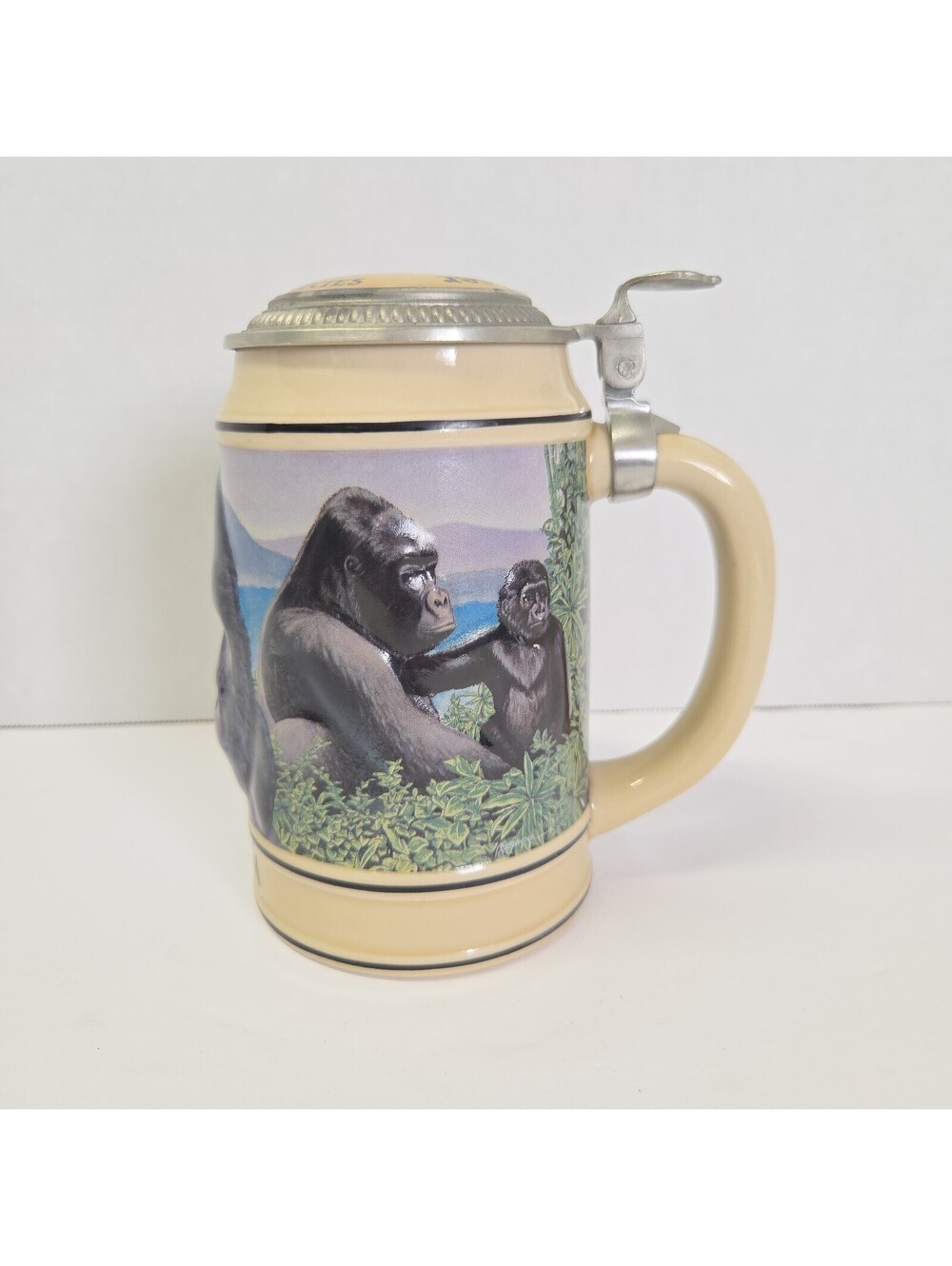 Vintage Budweiser Stein Endangered Species Series Gorilla Ceramic Beerstein 1995